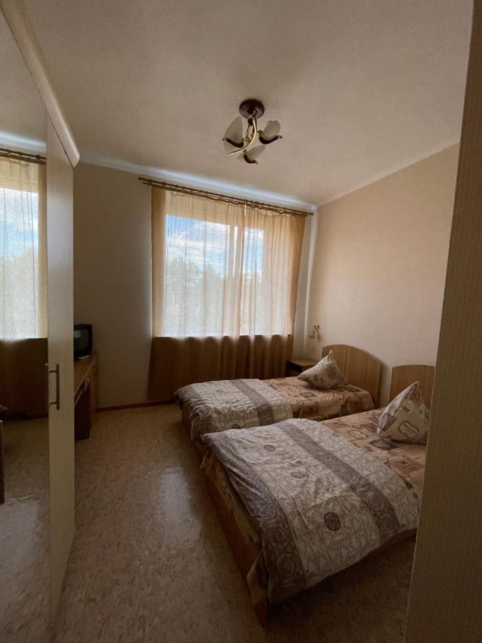 Dinamo Hotel คาร์คิฟ ภายนอก รูปภาพ